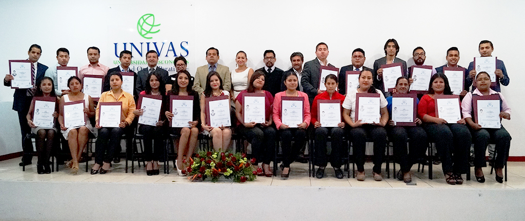 1.-SLIDER.ENTREGA DE Tu00cdTULOS-oaxaca-univas.jpg