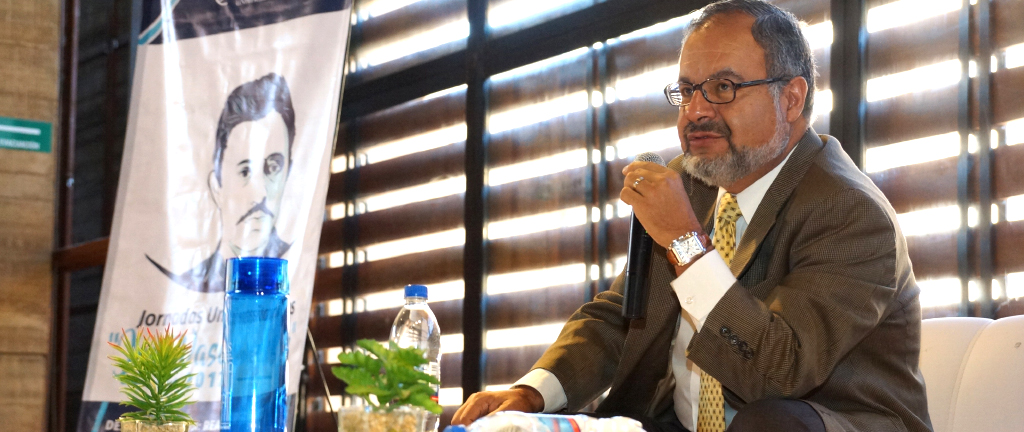 silvestre_villegas_revueltas_jornadas_univas_2017_1.jpg